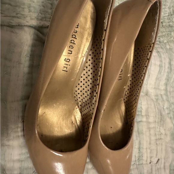 Madden Girl Nude Heels - Picture 2 of 4
